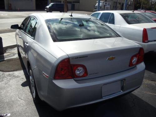 Chevrolet Malibu 2010 photo 3