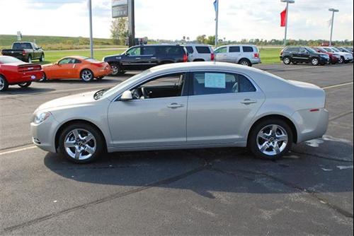 Chevrolet Malibu 2010 photo 1