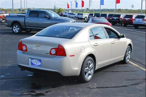 Chevrolet Malibu 2010 photo 4