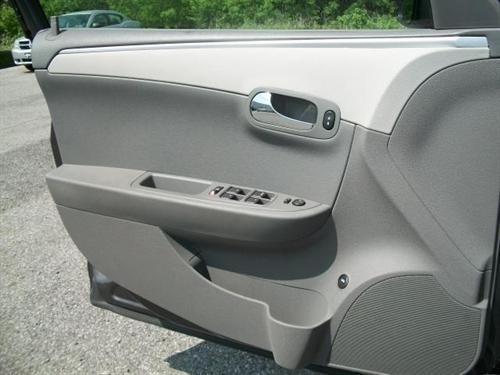 Chevrolet Malibu 2010 photo 1