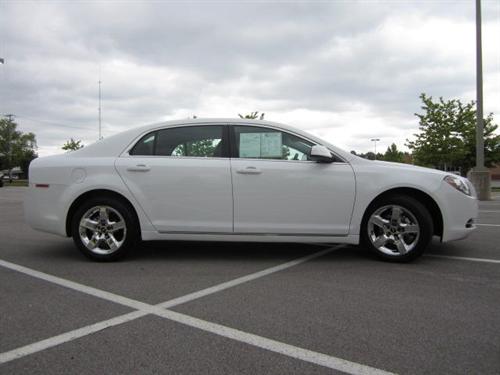 Chevrolet Malibu 2010 photo 3