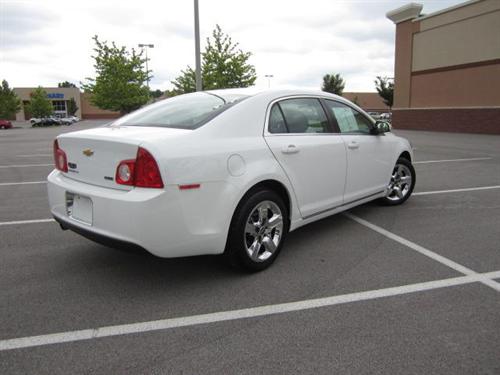 Chevrolet Malibu 2010 photo 4