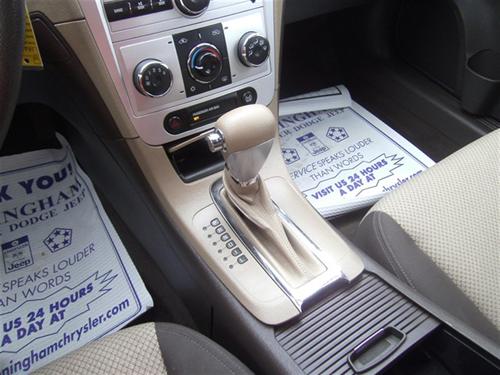 Chevrolet Malibu 2010 photo 1