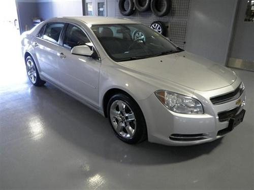 Chevrolet Malibu 2010 photo 2