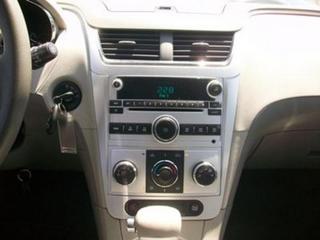 Chevrolet Malibu 2010 photo 1