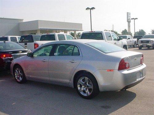 Chevrolet Malibu 2010 photo 1