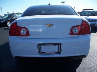 Chevrolet Malibu 2010 photo 4