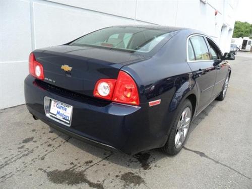 Chevrolet Malibu 2010 photo 3