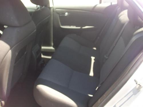 Chevrolet Malibu 2010 photo 2