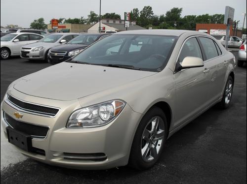 Chevrolet Malibu 2010 photo 2