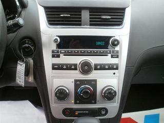 Chevrolet Malibu 2010 photo 2