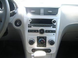 Chevrolet Malibu 2010 photo 1