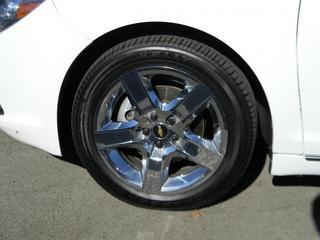 Chevrolet Malibu 2010 photo 2