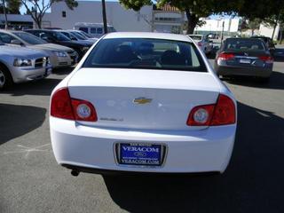 Chevrolet Malibu 2010 photo 3