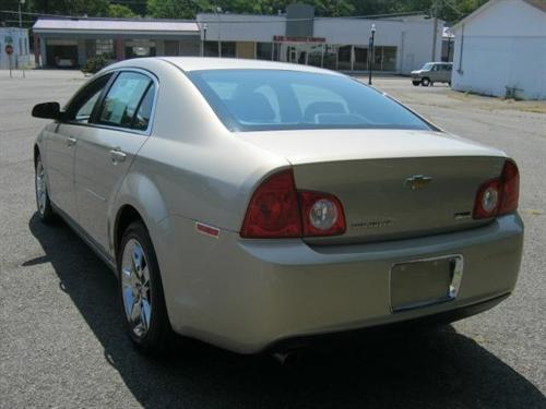 Chevrolet Malibu 2010 photo 2