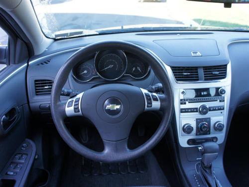 Chevrolet Malibu 2010 photo 2