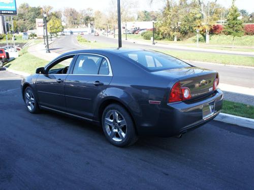Chevrolet Malibu 2010 photo 3
