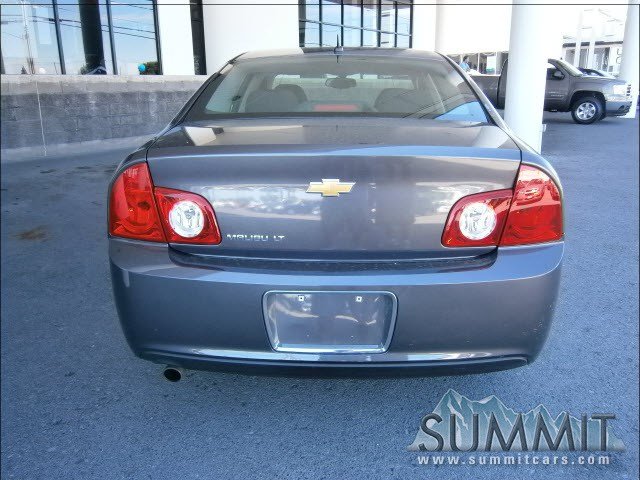 Chevrolet Malibu 2010 photo 2