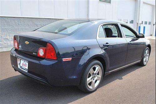 Chevrolet Malibu 2010 photo 2