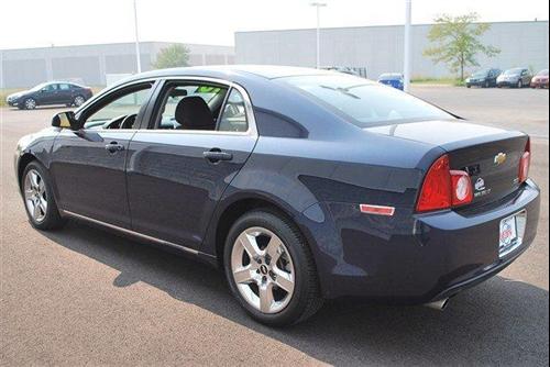 Chevrolet Malibu 2010 photo 3