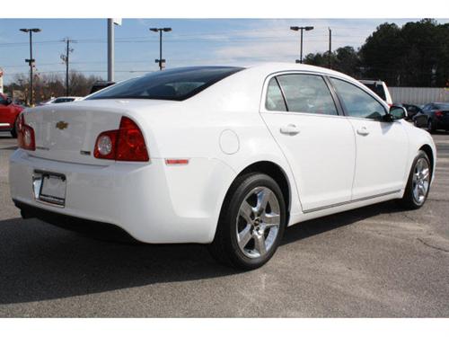 Chevrolet Malibu 2010 photo 2