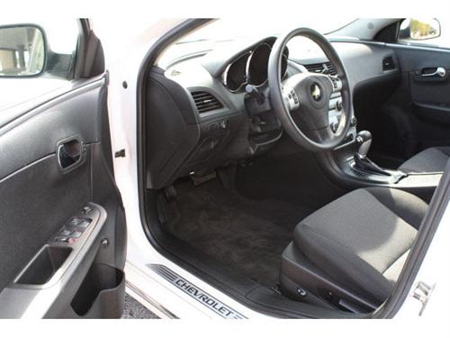 Chevrolet Malibu 2010 photo 3