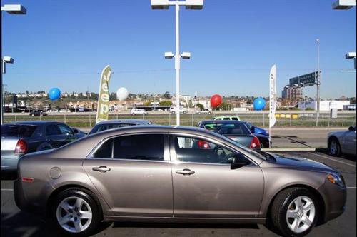 Chevrolet Malibu 2010 photo 2
