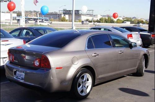 Chevrolet Malibu 2010 photo 3