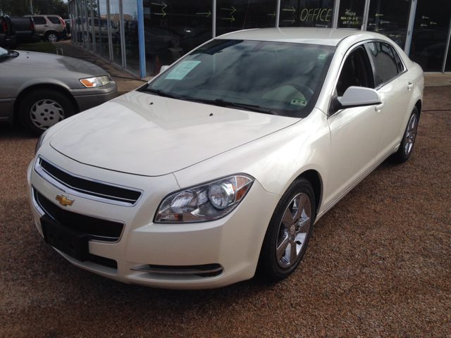 Chevrolet Malibu 2010 photo 2
