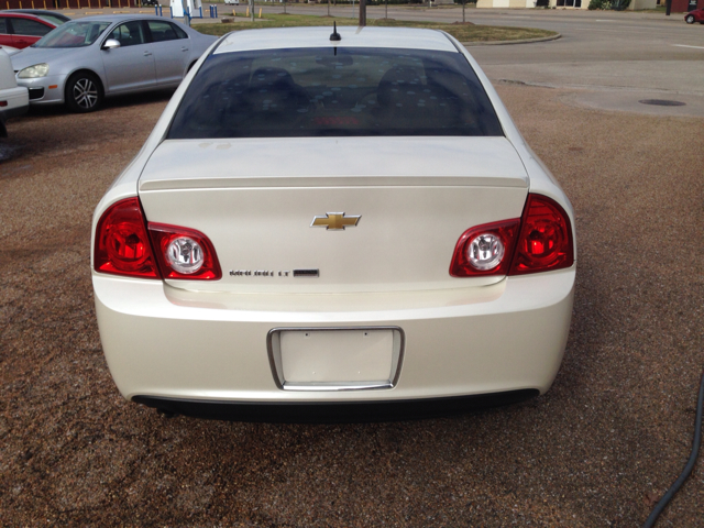 Chevrolet Malibu 2010 photo 3