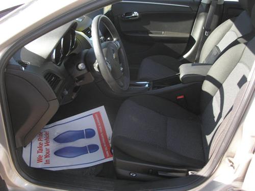 Chevrolet Malibu 2010 photo 1