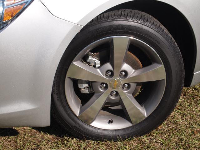 Chevrolet Malibu 2010 photo 3