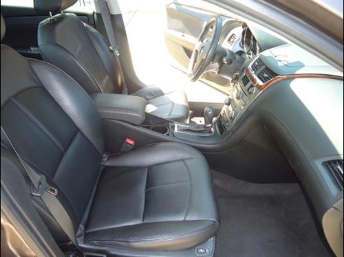 Chevrolet Malibu 2010 photo 3