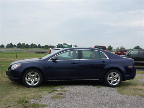 Chevrolet Malibu 2010 photo 1