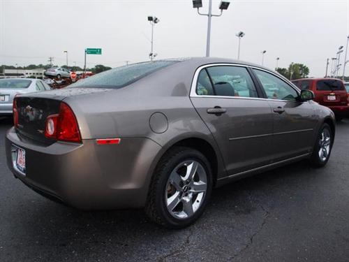 Chevrolet Malibu 2010 photo 2