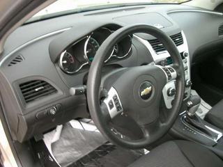 Chevrolet Malibu 2010 photo 1