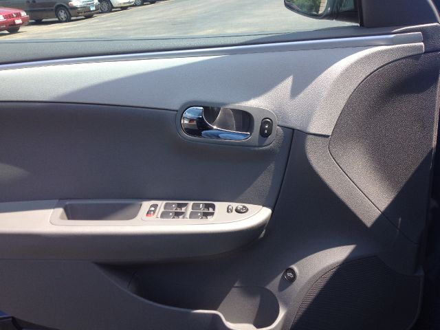 Chevrolet Malibu Touring 4WD Sedan