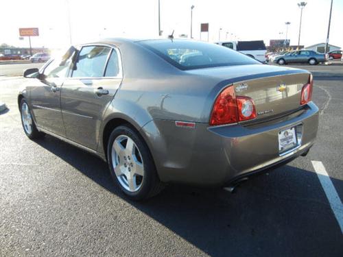 Chevrolet Malibu 2010 photo 2