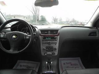 Chevrolet Malibu 2010 photo 3