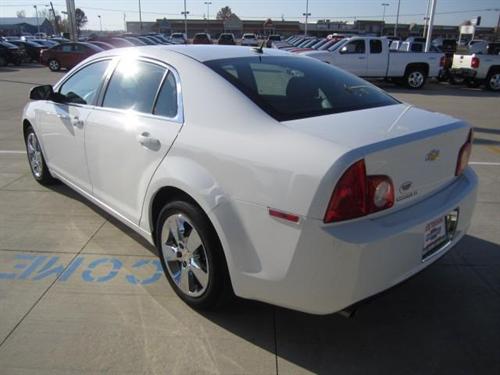 Chevrolet Malibu 2010 photo 2