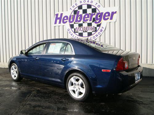 Chevrolet Malibu 2010 photo 2