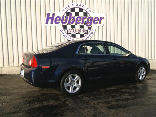Chevrolet Malibu 2010 photo 3