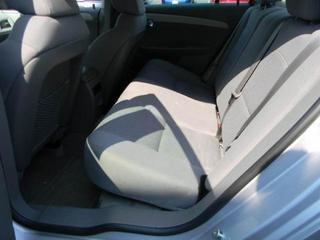 Chevrolet Malibu 2010 photo 4