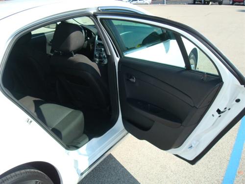 Chevrolet Malibu 2010 photo 3