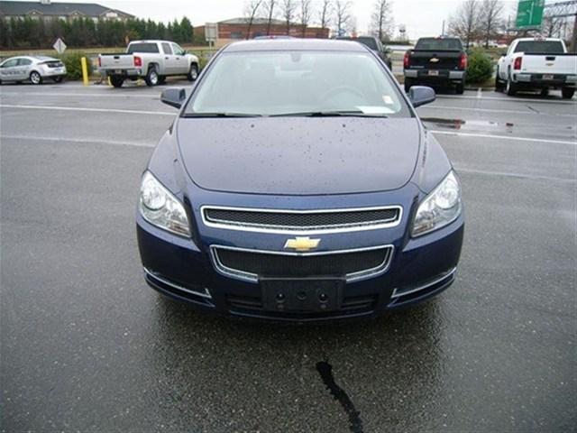 Chevrolet Malibu 2010 photo 2