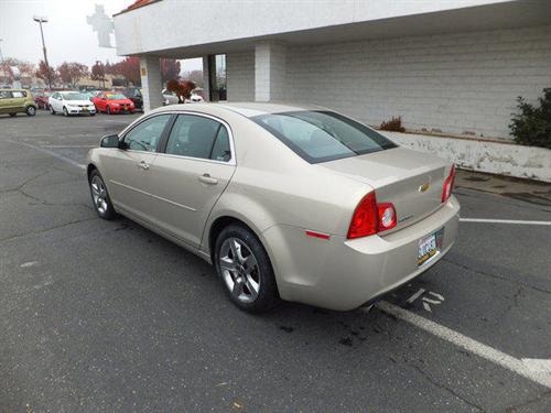 Chevrolet Malibu 2010 photo 2