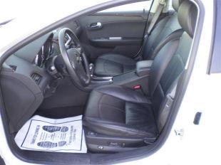 Chevrolet Malibu 2010 photo 2