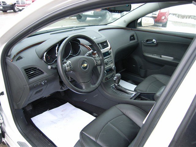 Chevrolet Malibu 2010 photo 1