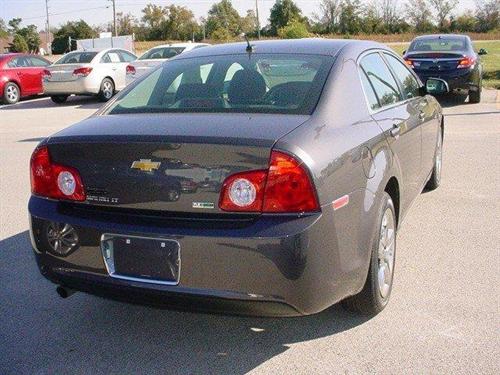 Chevrolet Malibu 2010 photo 3
