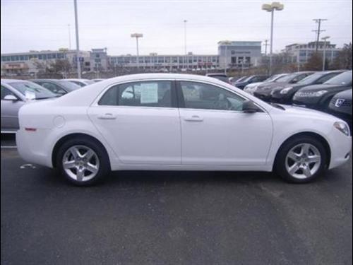 Chevrolet Malibu 2010 photo 3